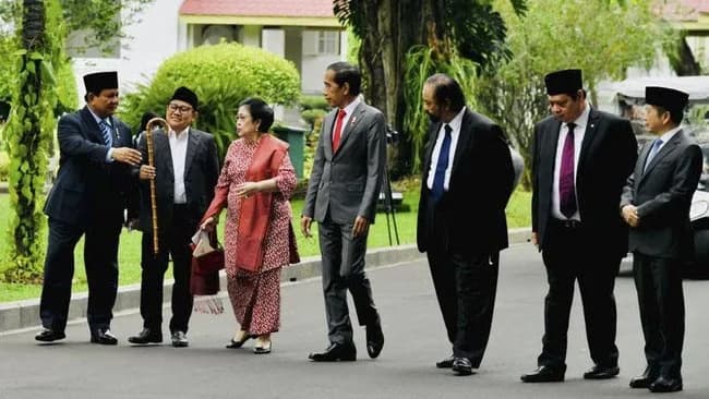 Koalisi Gemuk dan Pertaruhan Ekonomi: Menakar Efisiensi Kebijakan di Tengah Redupnya Oposisi